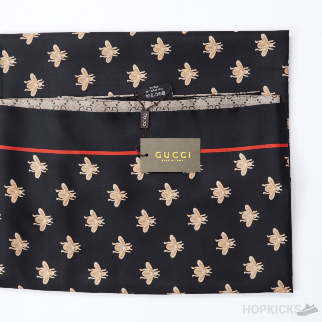 gucci valentines day wallet item